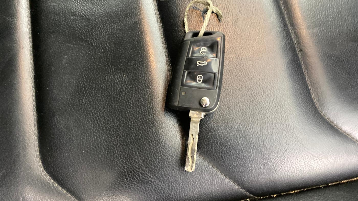2018 Volkswagen TIGUAN COMFORTLINE TDI AT, Diesel, Automatic, 1,33,306 km, Key Close Up