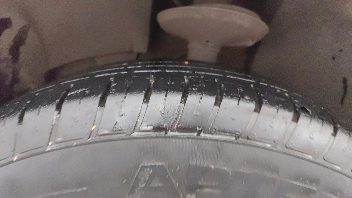 2021 Renault Duster RXZ 1.5 PETROL MT, Petrol, Manual, 44,227 km, Left Front Tyre Tread