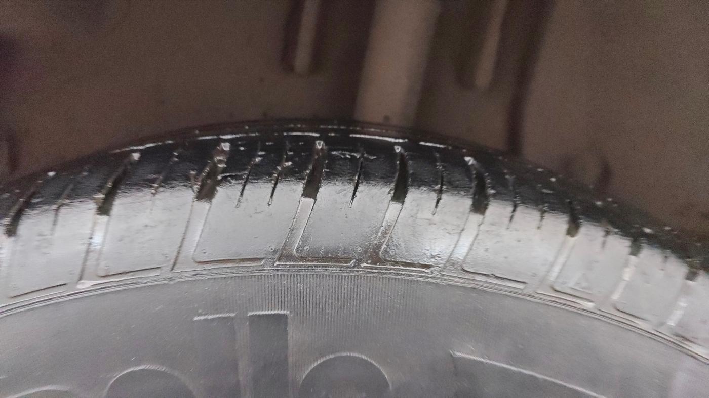 2021 Renault Duster RXZ 1.5 PETROL MT, Petrol, Manual, 44,227 km, Left Rear Tyre Tread