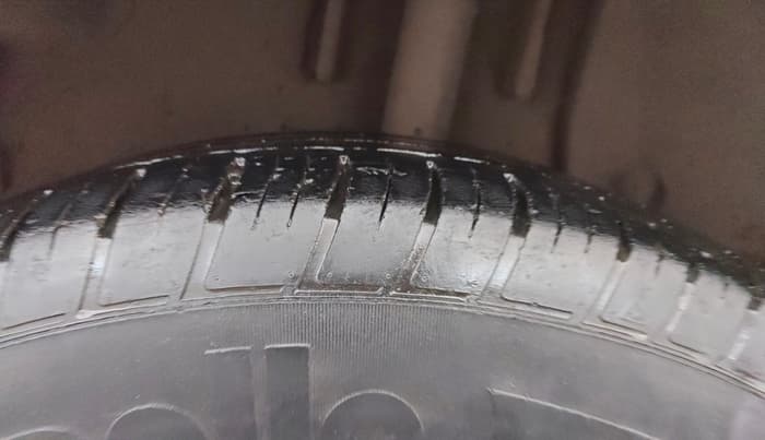 2021 Renault Duster RXZ 1.5 PETROL MT, Petrol, Manual, 44,227 km, Left Rear Tyre Tread