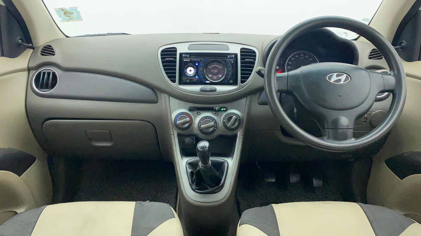 2011 Hyundai i10 MAGNA 1.1, Petrol, Manual, 1,24,749 km, Dashboard