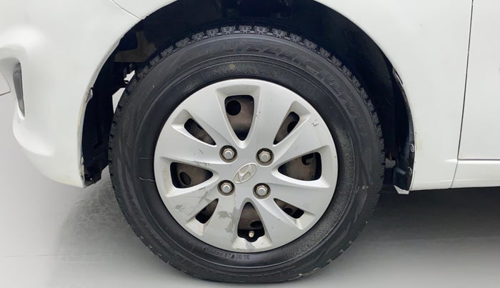 2011 Hyundai i10 MAGNA 1.1, Petrol, Manual, 1,24,749 km, Left Front Wheel