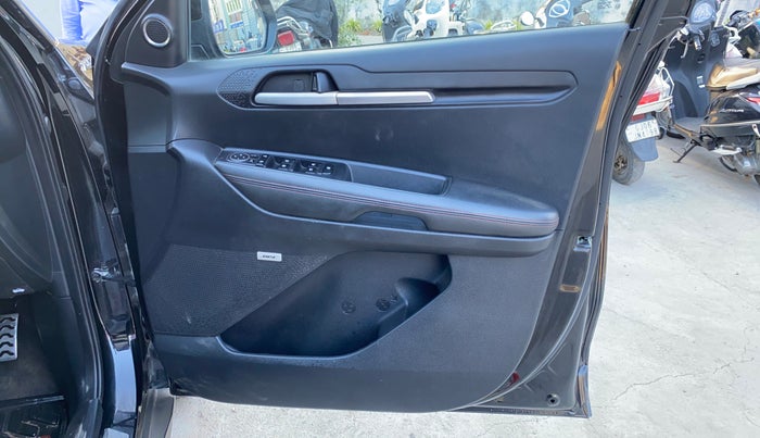 2020 KIA SONET GTX PLUS 1.0 DCT, Petrol, Automatic, 56,737 km, Driver Side Door Panels Control