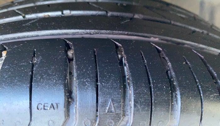 2020 KIA SONET GTX PLUS 1.0 DCT, Petrol, Automatic, 56,737 km, Right Front Tyre Tread