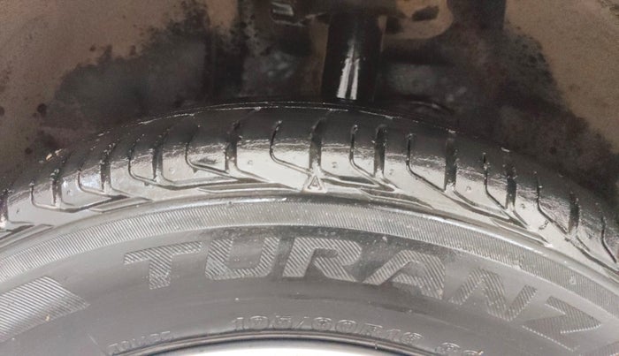 2022 Tata NEXON XM SUNROOF DIESEL, Diesel, Manual, 70,223 km, Left Front Tyre Tread