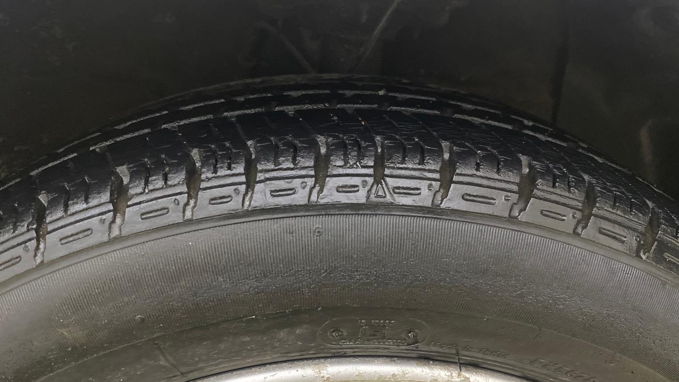 2014 Hyundai Xcent S (O) 1.2, Petrol, Manual, 70,211 km, Right Front Tyre Tread