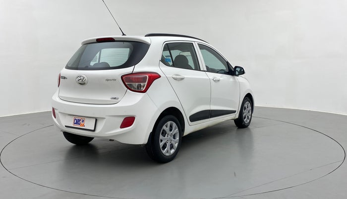 2016 Hyundai Grand i10 SPORTZ 1.2 KAPPA VTVT, Petrol, Manual, 43,720 km, Right Back Diagonal