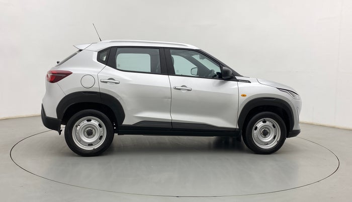 2022 Nissan MAGNITE XE, Petrol, Manual, 22,118 km, Right Side View