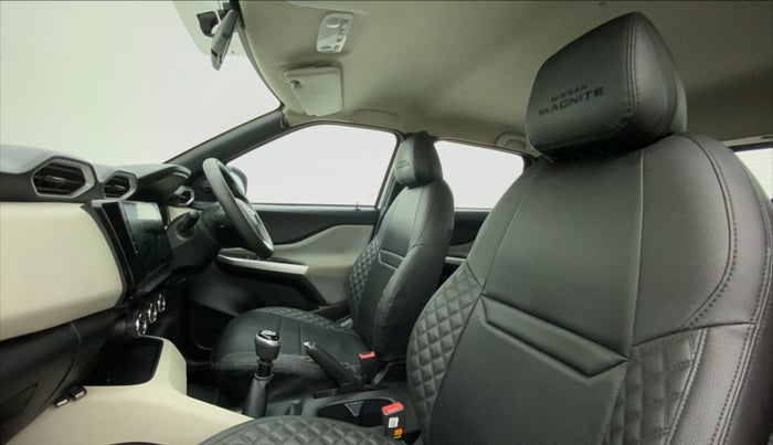 2022 Nissan MAGNITE XE, Petrol, Manual, 22,118 km, Right Side Front Door Cabin