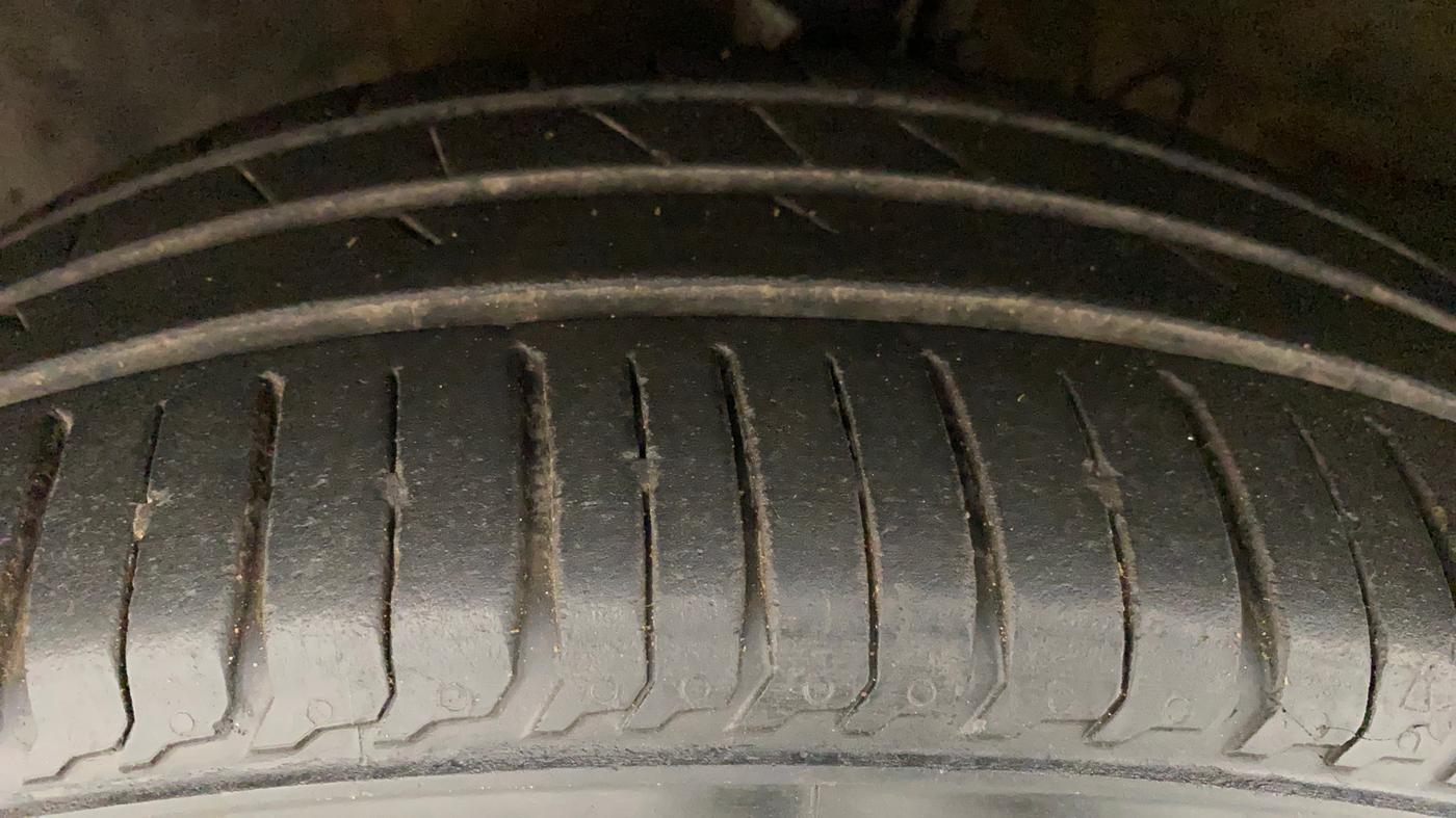 2018 Hyundai Verna 1.6 EX VTVT AT, Petrol, Automatic, 18,046 km, Left Front Tyre Tread