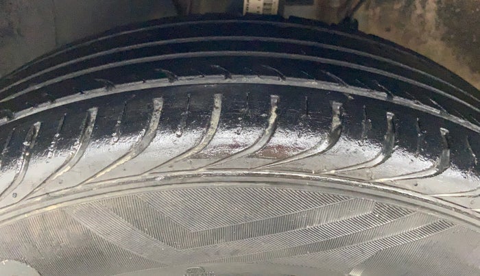 2019 Volkswagen Polo Trendline 1.0 L Petrol, Petrol, Manual, 20,529 km, Left Front Tyre Tread