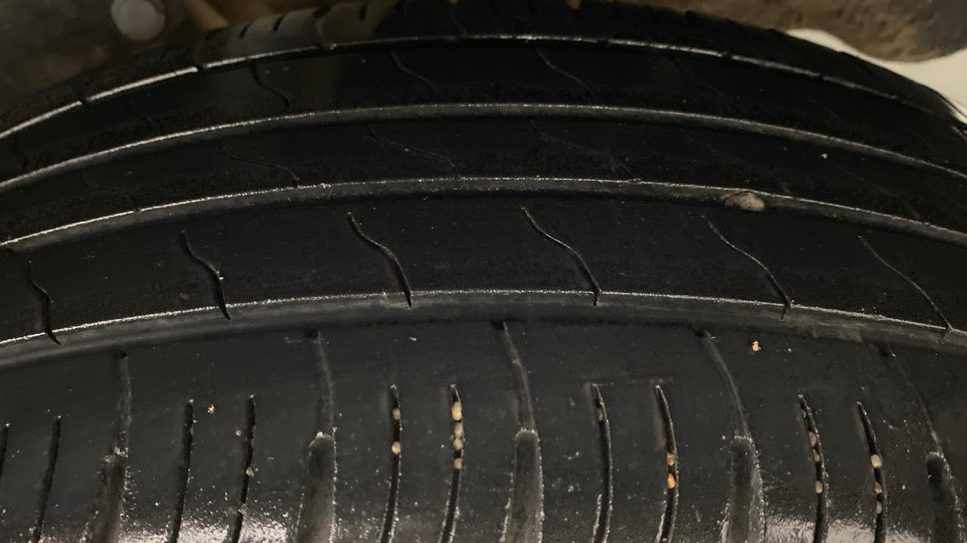 2018 Maruti Vitara Brezza ZDI + AMT, Diesel, Automatic, 38,594 km, Left Rear Tyre Tread