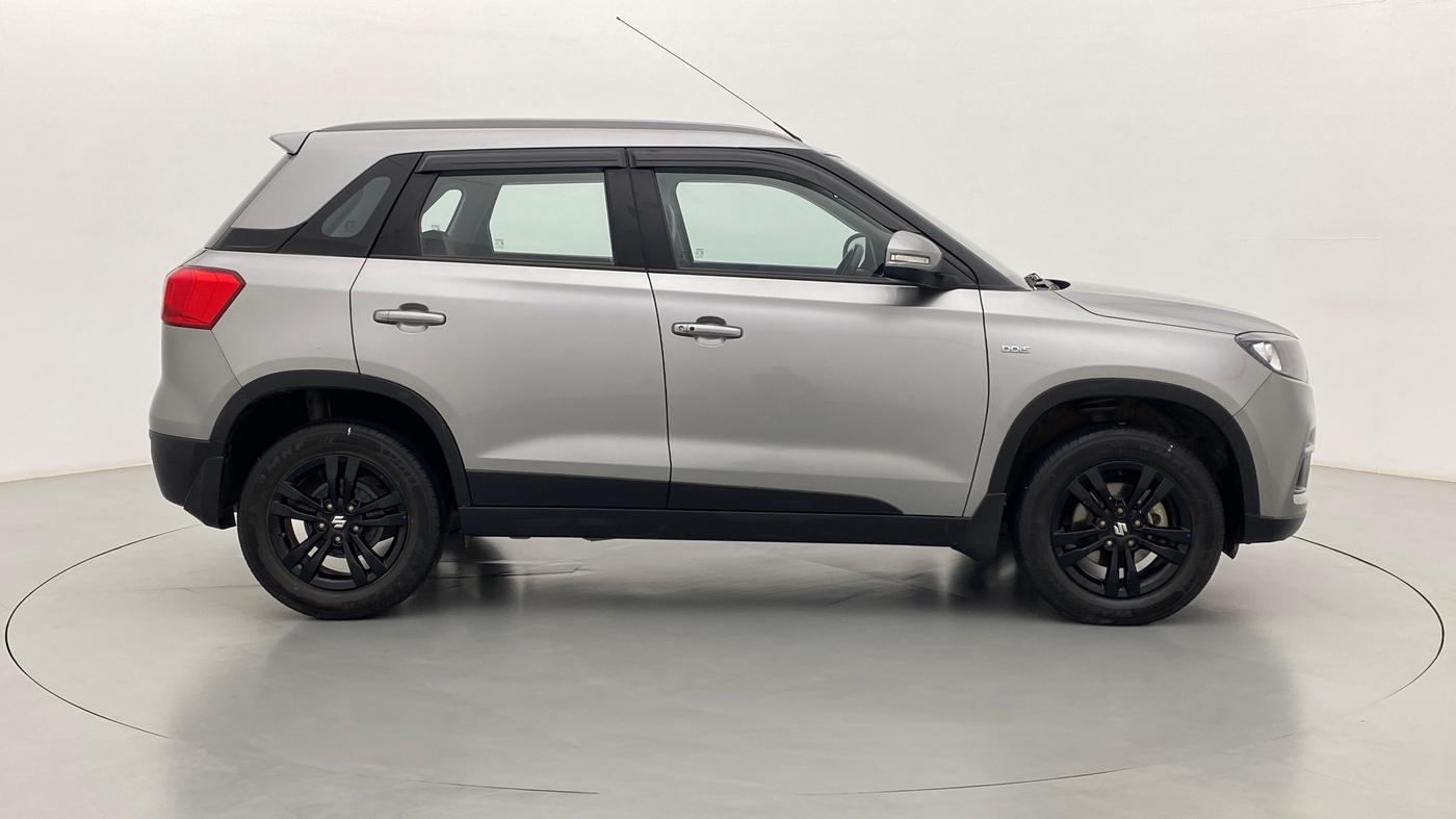 2018 Maruti Vitara Brezza ZDI + AMT, Diesel, Automatic, 38,594 km, Right Side View