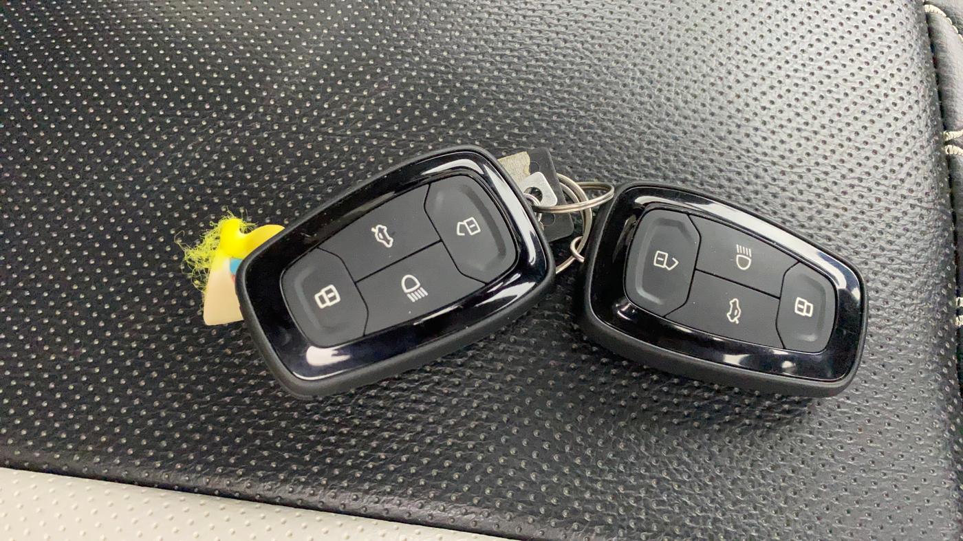 2023 Tata TIAGO NRG XZ MT, Petrol, Manual, 15,529 km, Key Close Up