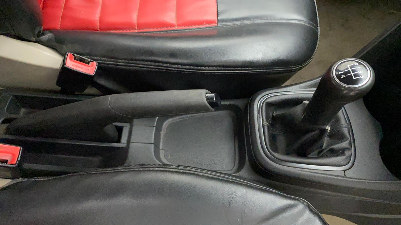 2010 Volkswagen Polo TRENDLINE 1.2L PETROL, Petrol, Manual, 95,672 km, Gear Lever