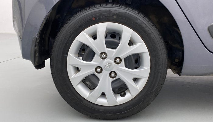 2015 Hyundai Grand i10 SPORTZ 1.2 KAPPA VTVT, Petrol, Manual, 35,513 km, Right Rear Wheel