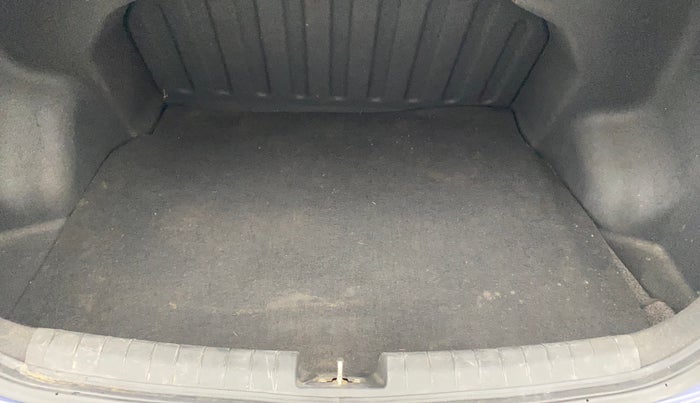 2015 Hyundai Xcent S 1.2, Petrol, Manual, 32,752 km, Boot Inside