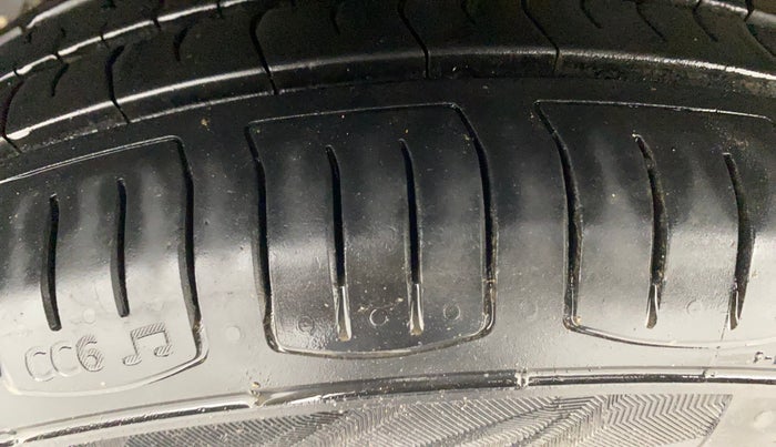 2015 Hyundai Xcent S 1.2, Petrol, Manual, 32,752 km, Right Rear Tyre Tread