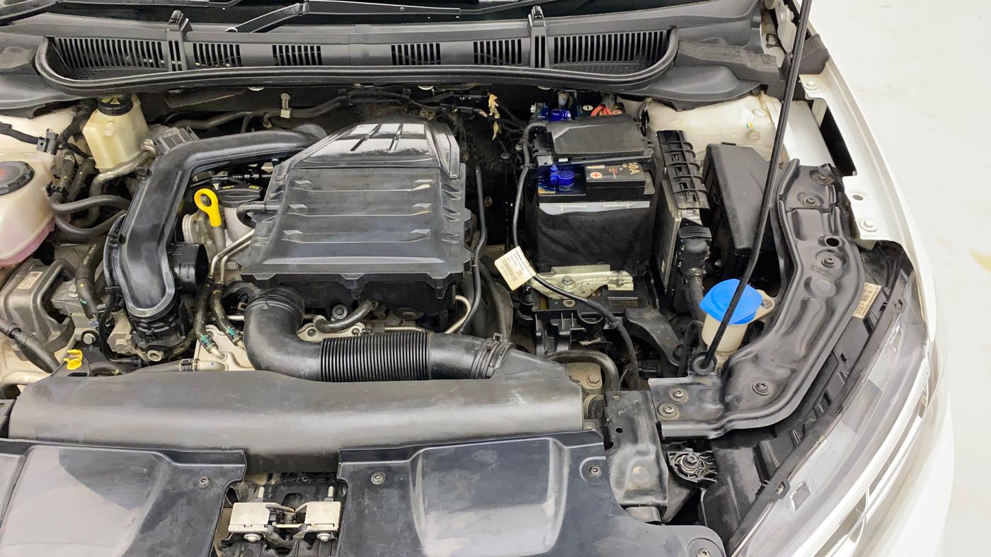 2022 Volkswagen VIRTUS HIGHLINE TSI 1.0 AT, Petrol, Automatic, 65,564 km, Engine View - Right