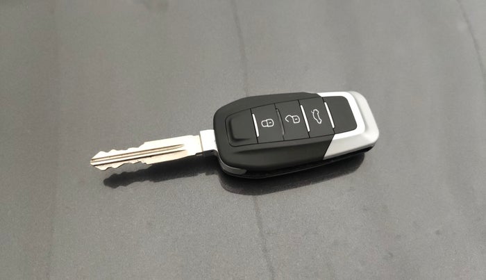 2016 Maruti Alto 800 LXI, Petrol, Manual, 38,372 km, Key Close Up