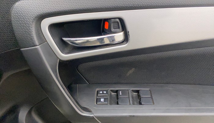 2020 Maruti Vitara Brezza ZXI, Petrol, Manual, 81,369 km, Driver Side Door Panels Control