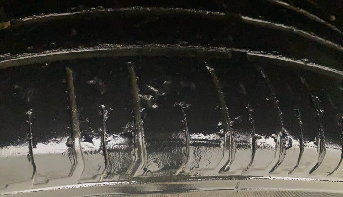 2020 Maruti Vitara Brezza ZXI, Petrol, Manual, 81,369 km, Left Front Tyre Tread