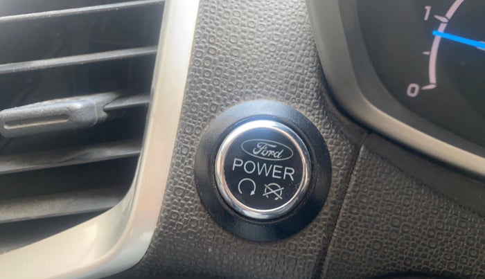 2013 Ford Ecosport TITANIUM 1.5L DIESEL, Diesel, Manual, 1,25,145 km, Keyless Start/ Stop Button