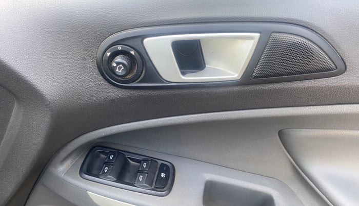 2013 Ford Ecosport TITANIUM 1.5L DIESEL, Diesel, Manual, 1,25,145 km, Driver Side Door Panels Control