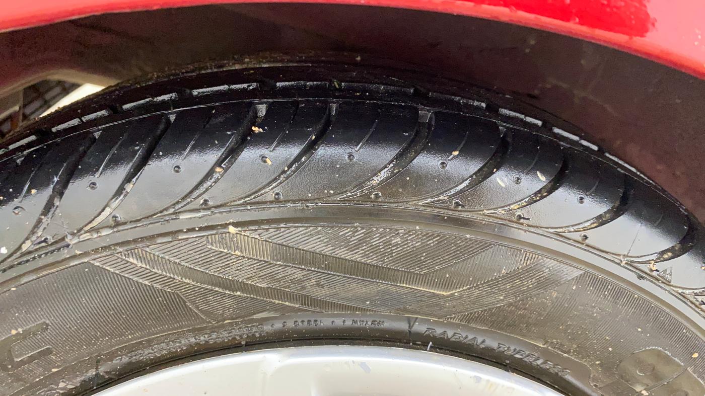 2018 Hyundai Eon SPORTZ, CNG, Manual, 51,407 km, Right Rear Tyre Tread