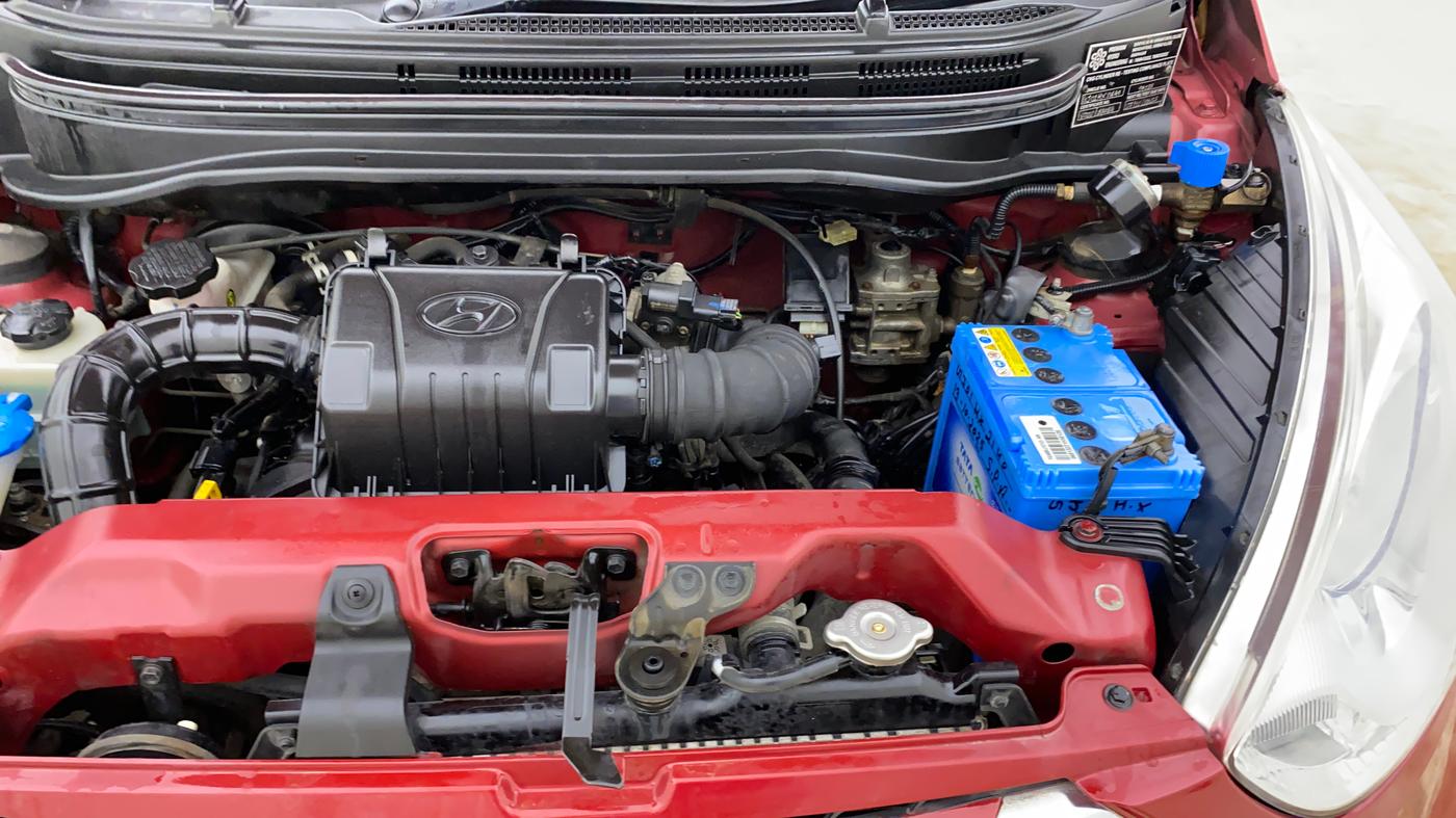 2018 Hyundai Eon SPORTZ, CNG, Manual, 51,407 km, Engine View - Left