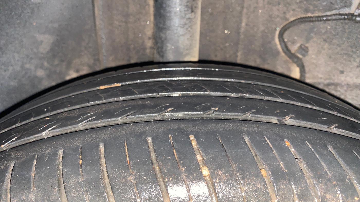 2021 Tata ALTROZ XM PLUS PETROL, Petrol, Manual, 65,950 km, Right Rear Tyre Tread