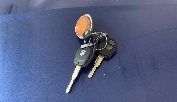 2021 Maruti Ertiga VXI CNG, CNG, Manual, 93,879 km, Key Close Up