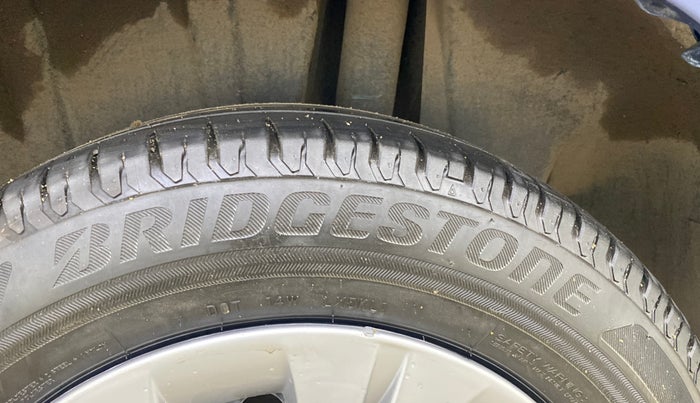 2021 Maruti Ertiga VXI CNG, CNG, Manual, 93,879 km, Left Rear Tyre Tread