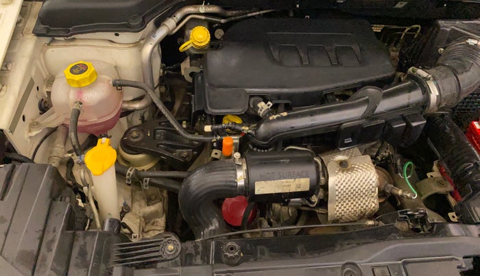 2021 Mahindra XUV300 W8 (O) 1.2 PETROL, Petrol, Manual, 39,362 km, Engine View - Right