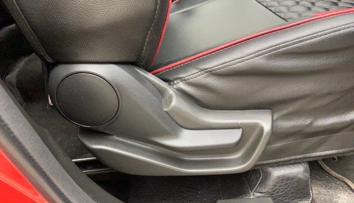 2024 Maruti BREZZA LXI, Petrol, Manual, 6,875 km, Driver Side Adjustment Panel
