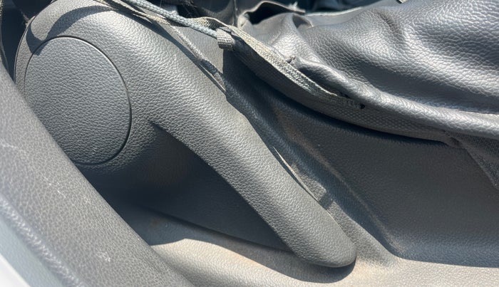 2012 Chevrolet Beat LS PETROL, Petrol, Manual, 66,905 km, Driver Side Adjustment Panel