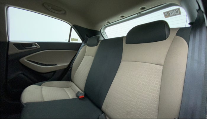 2016 Hyundai Elite i20 SPORTZ 1.2, Petrol, Manual, 62,007 km, Right Side Rear Door Cabin