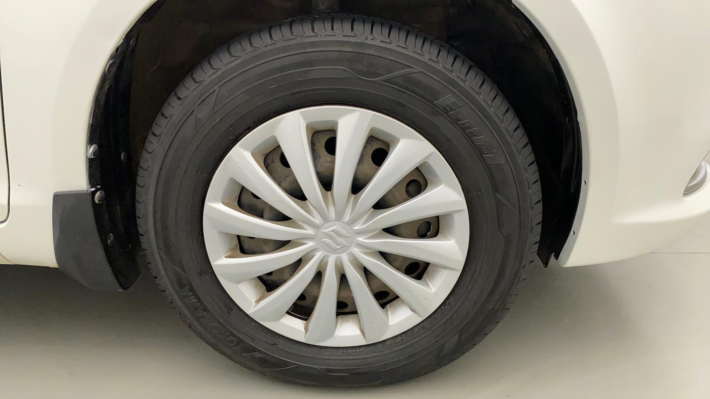 2015 Maruti Swift Dzire VXI, Petrol, Manual, 1,10,540 km, Right Front Wheel