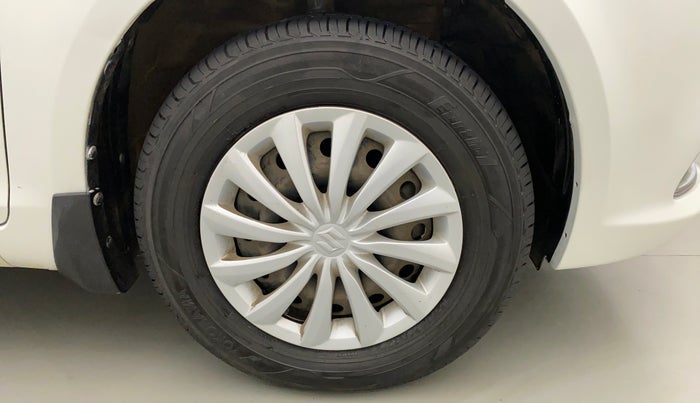 2015 Maruti Swift Dzire VXI, Petrol, Manual, 1,10,540 km, Right Front Wheel