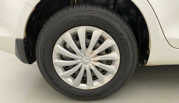 2015 Maruti Swift Dzire VXI, Petrol, Manual, 1,10,540 km, Right Rear Wheel
