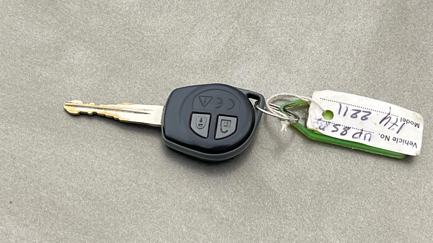 2018 Maruti Swift VXI, Petrol, Manual, 49,071 km, Key Close Up
