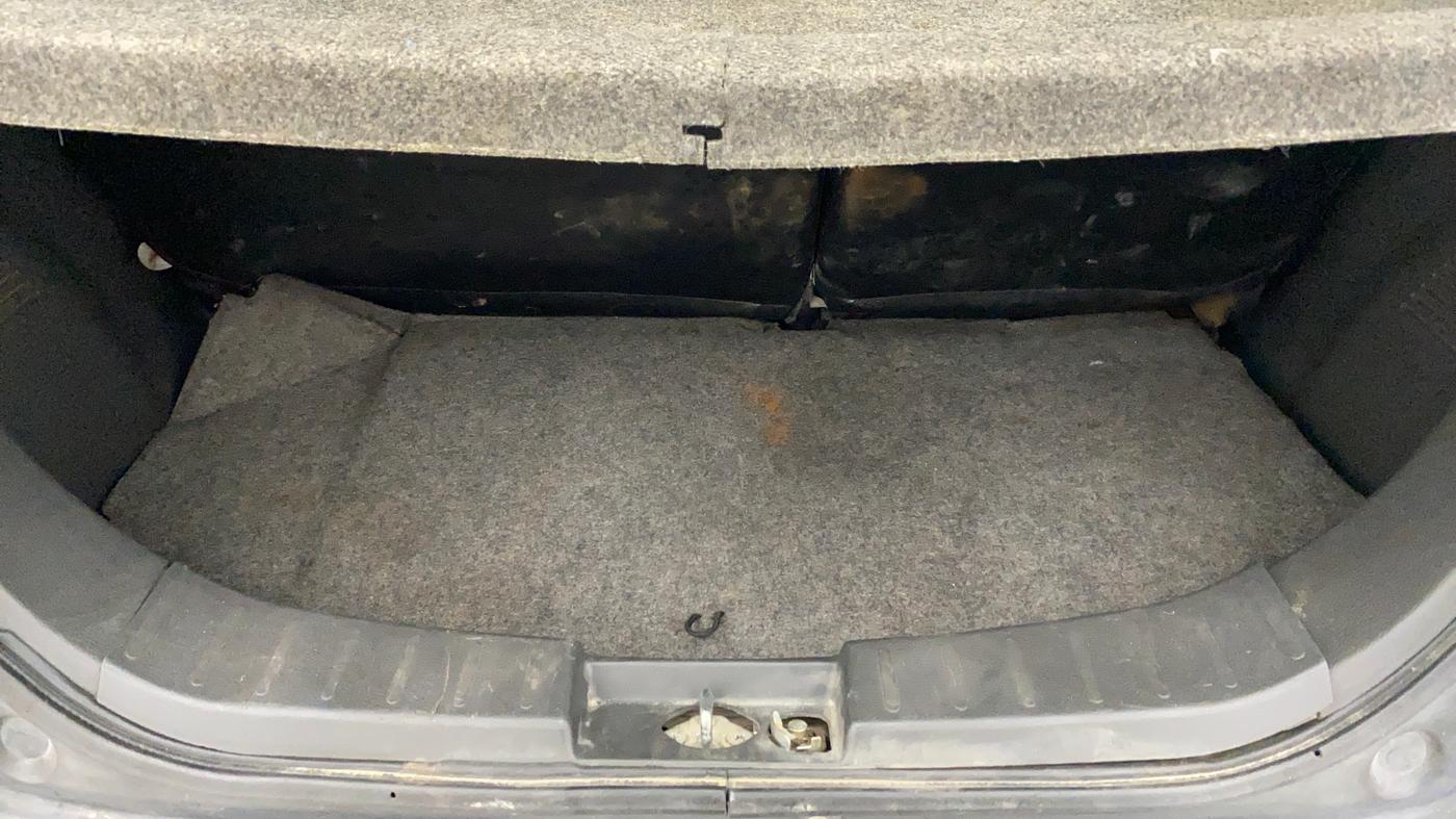 2011 Maruti Wagon R 1.0 LXI, Petrol, Manual, 60,784 km, Boot Inside