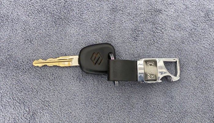 2011 Maruti Wagon R 1.0 LXI, Petrol, Manual, 60,784 km, Key Close Up