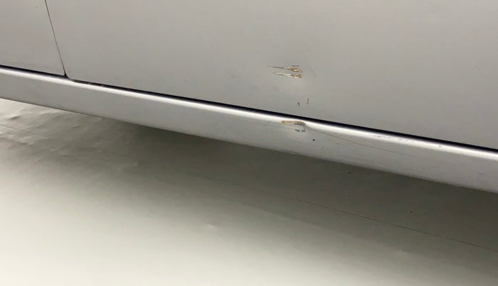 2011 Maruti Wagon R 1.0 LXI, Petrol, Manual, 60,784 km, Right running board - Slightly rusted