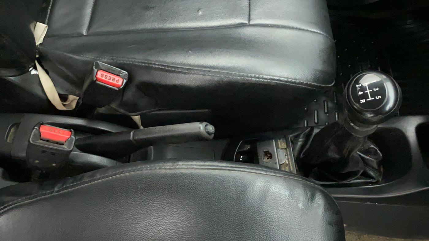 2011 Maruti Wagon R 1.0 LXI, Petrol, Manual, 60,784 km, Gear Lever