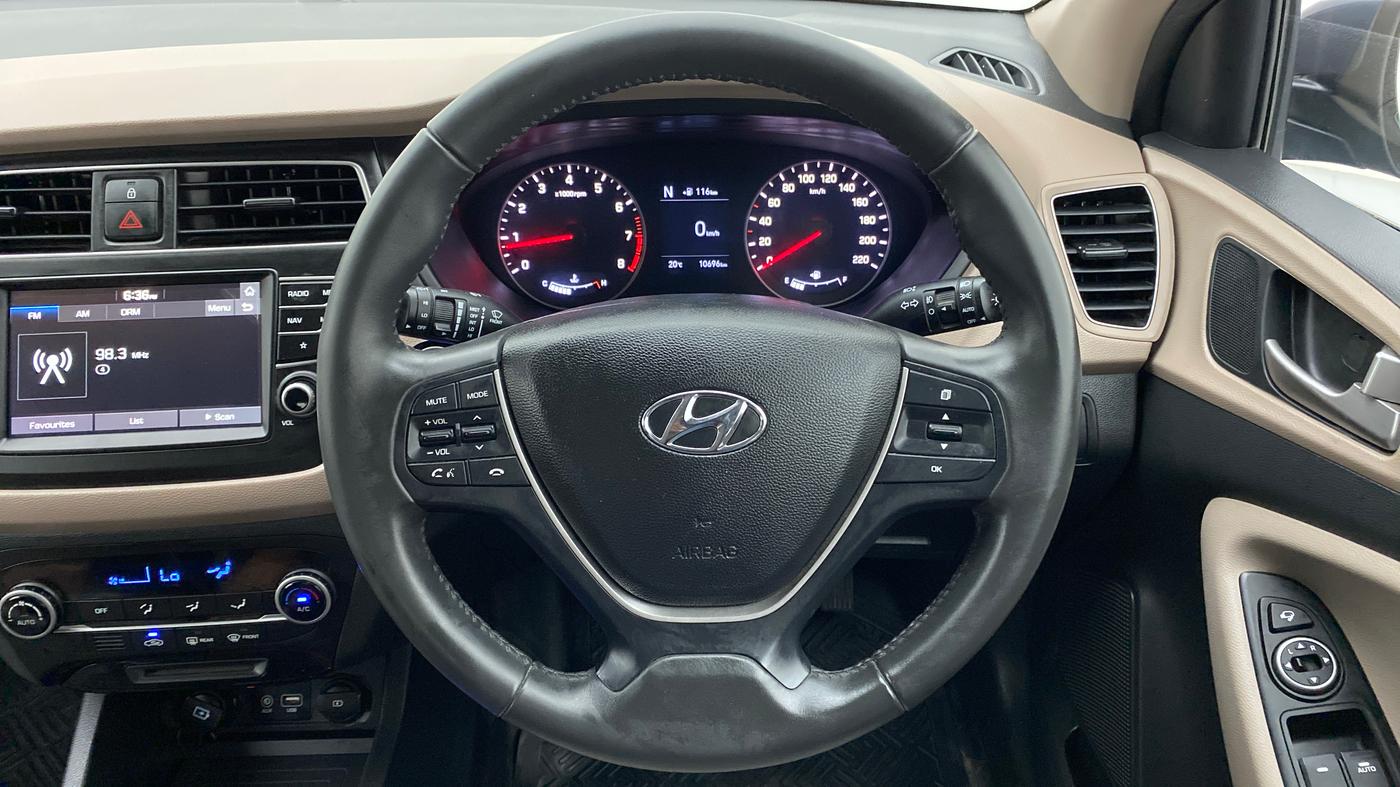2019 Hyundai Elite i20 1.2  ASTA (O) CVT, Petrol, Automatic, 10,752 km, Steering Wheel Close Up