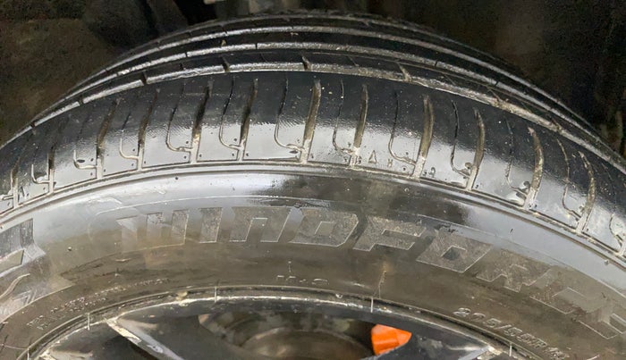 2023 Nissan MAGNITE XL, CNG, Manual, 50,733 km, Right Front Tyre Tread