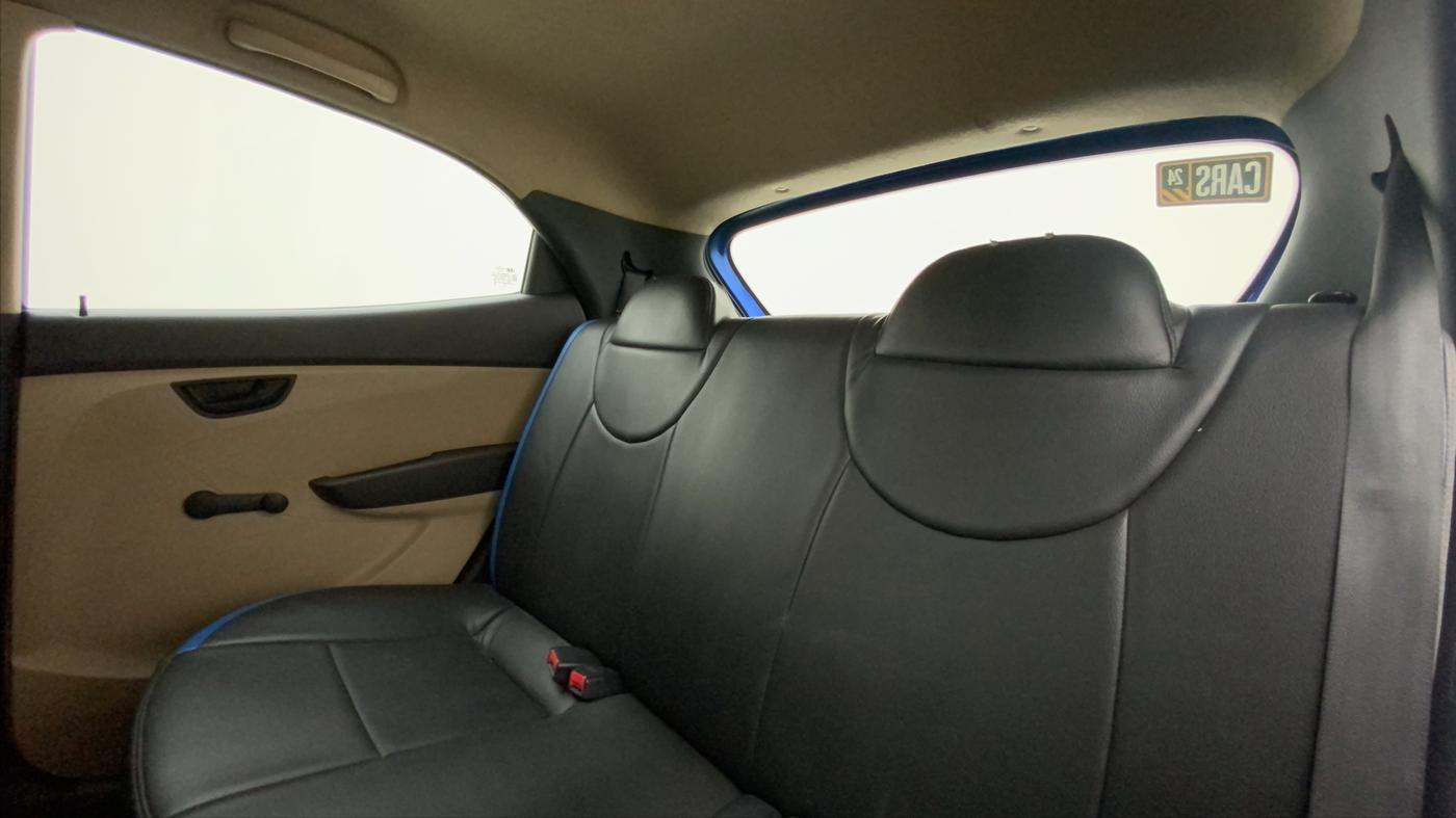 2013 Hyundai Eon ERA +, Petrol, Manual, 59,780 km, Right Side Rear Door Cabin