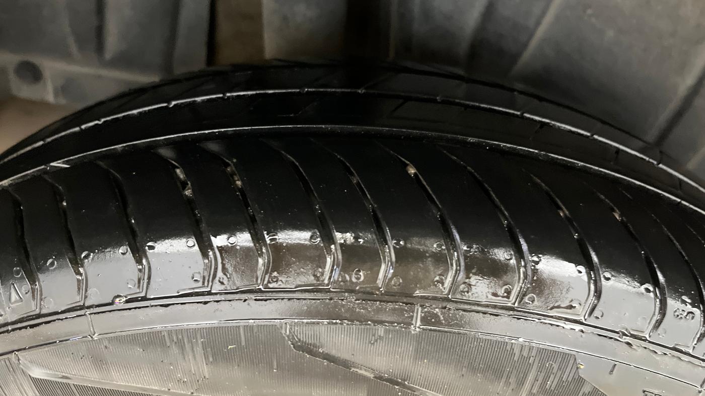 2019 Maruti XL6 ALPHA MT, Petrol, Manual, 44,088 km, Right Rear Tyre Tread