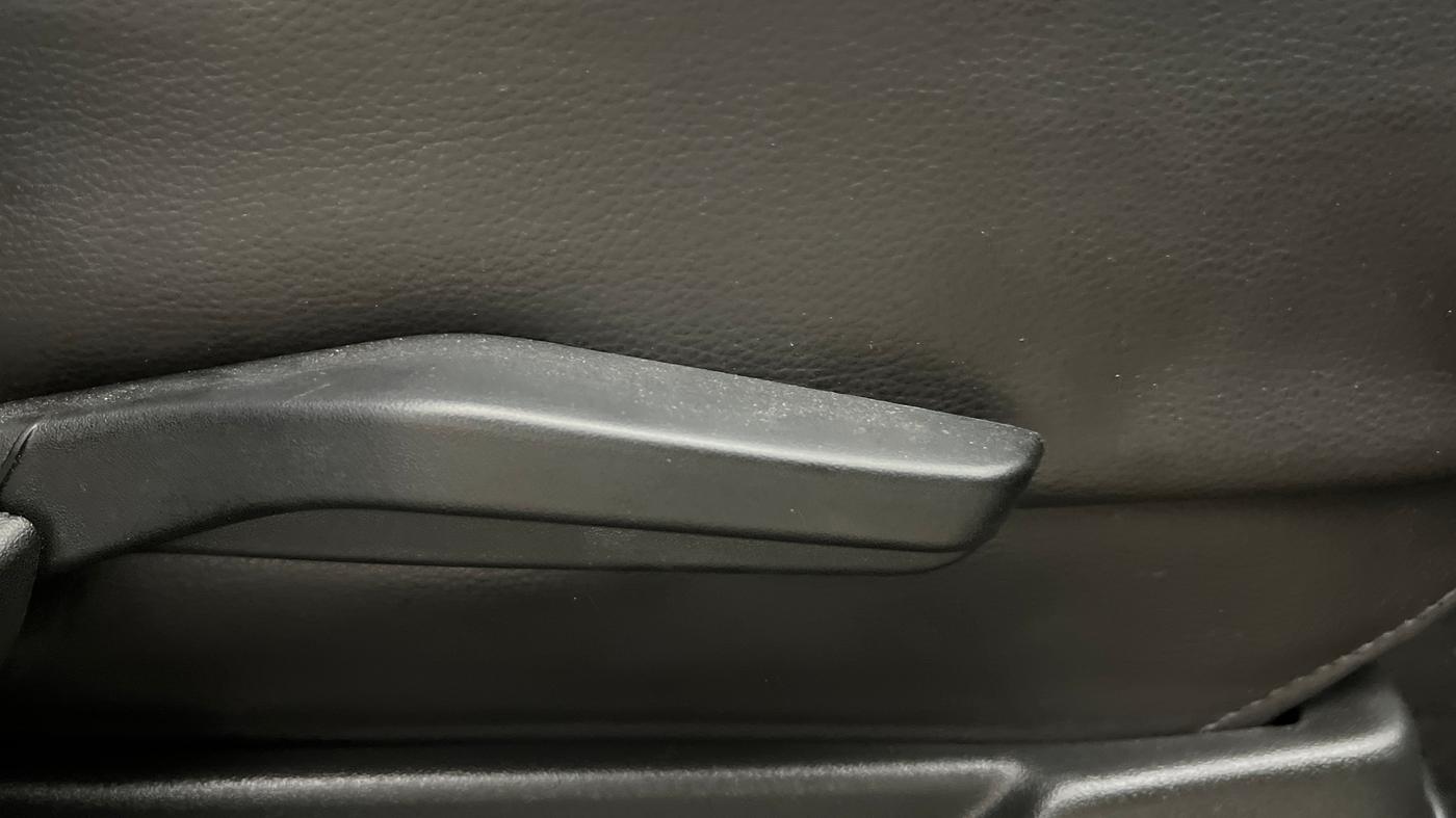 2019 Maruti XL6 ALPHA MT, Petrol, Manual, 44,088 km, Driver Side Adjustment Panel